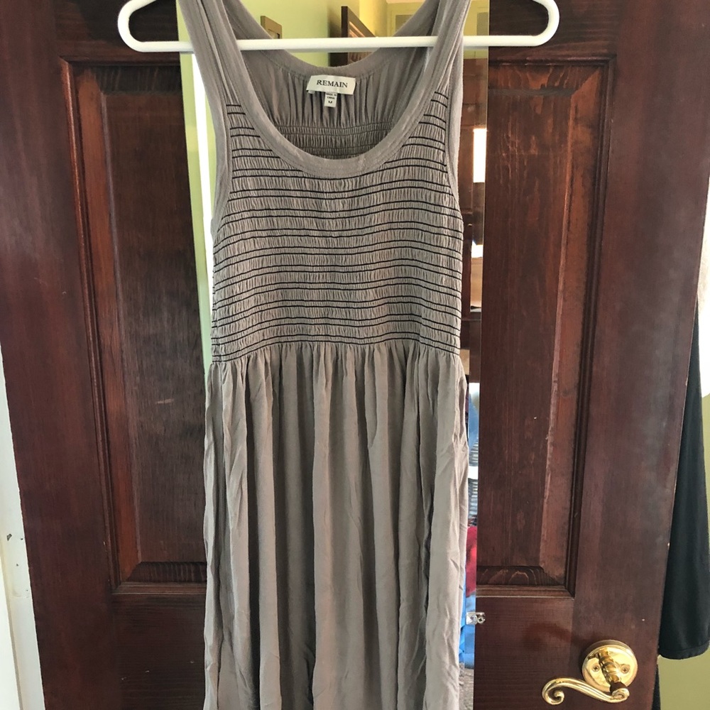 Gray midi dress with no sleeves